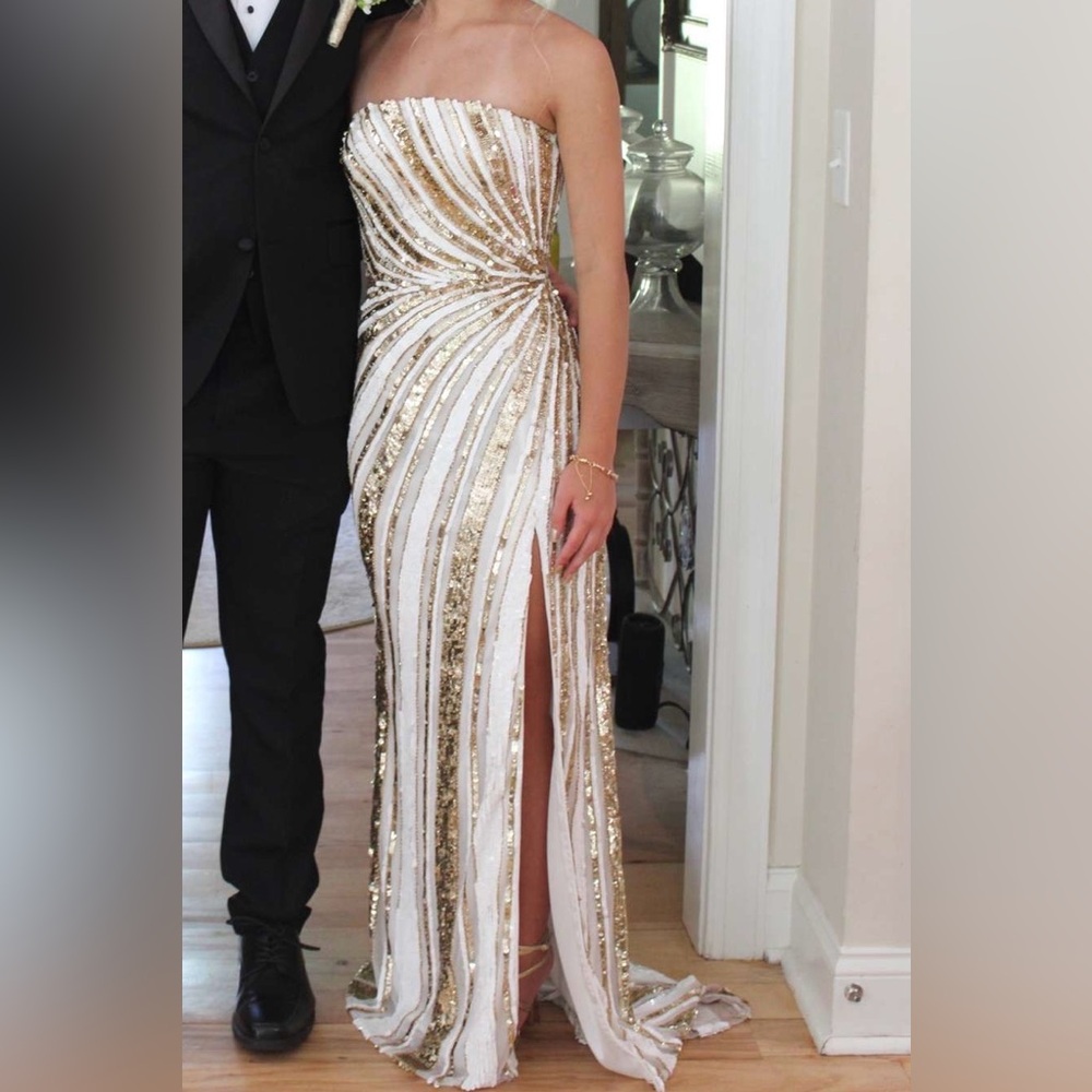 Sherri hill Elegant Gold and White Sequin Dress